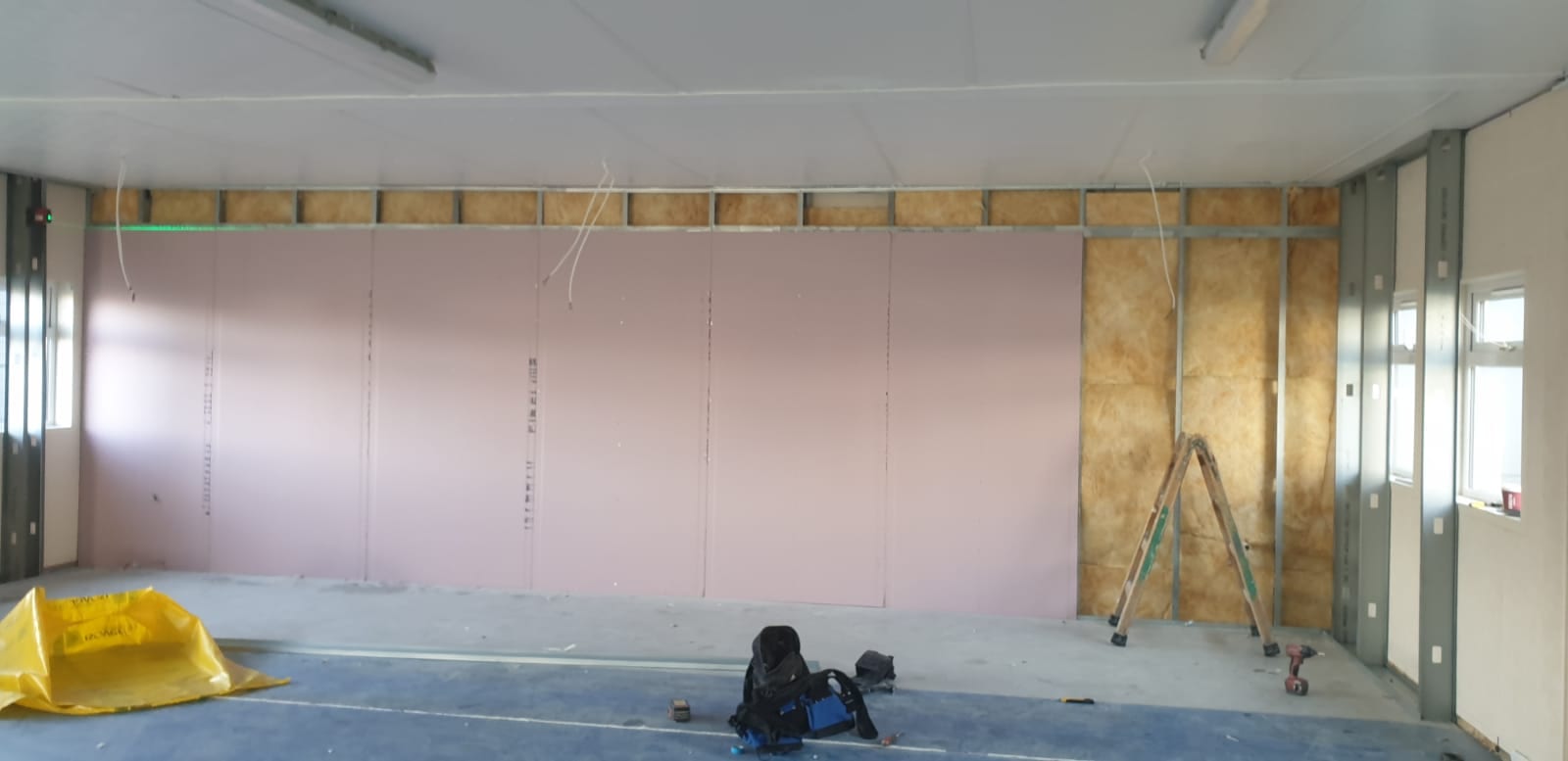 Acoustic glass office partitions and modular ceiling fitout